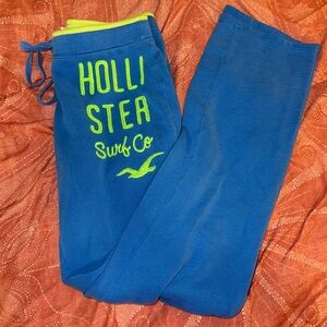 HOLLISTER BLUE AND GREEN SWEATPANTS 💙💚